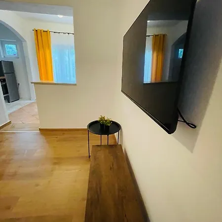 Apartment Roko&lovre Paklenica *